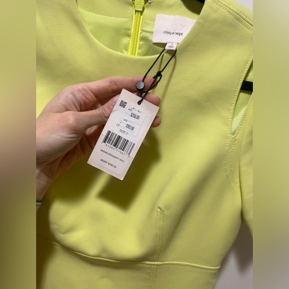 Cinq a Sept dress NWT size 2. Minor flaw. Yellow - Picture 4 of 5